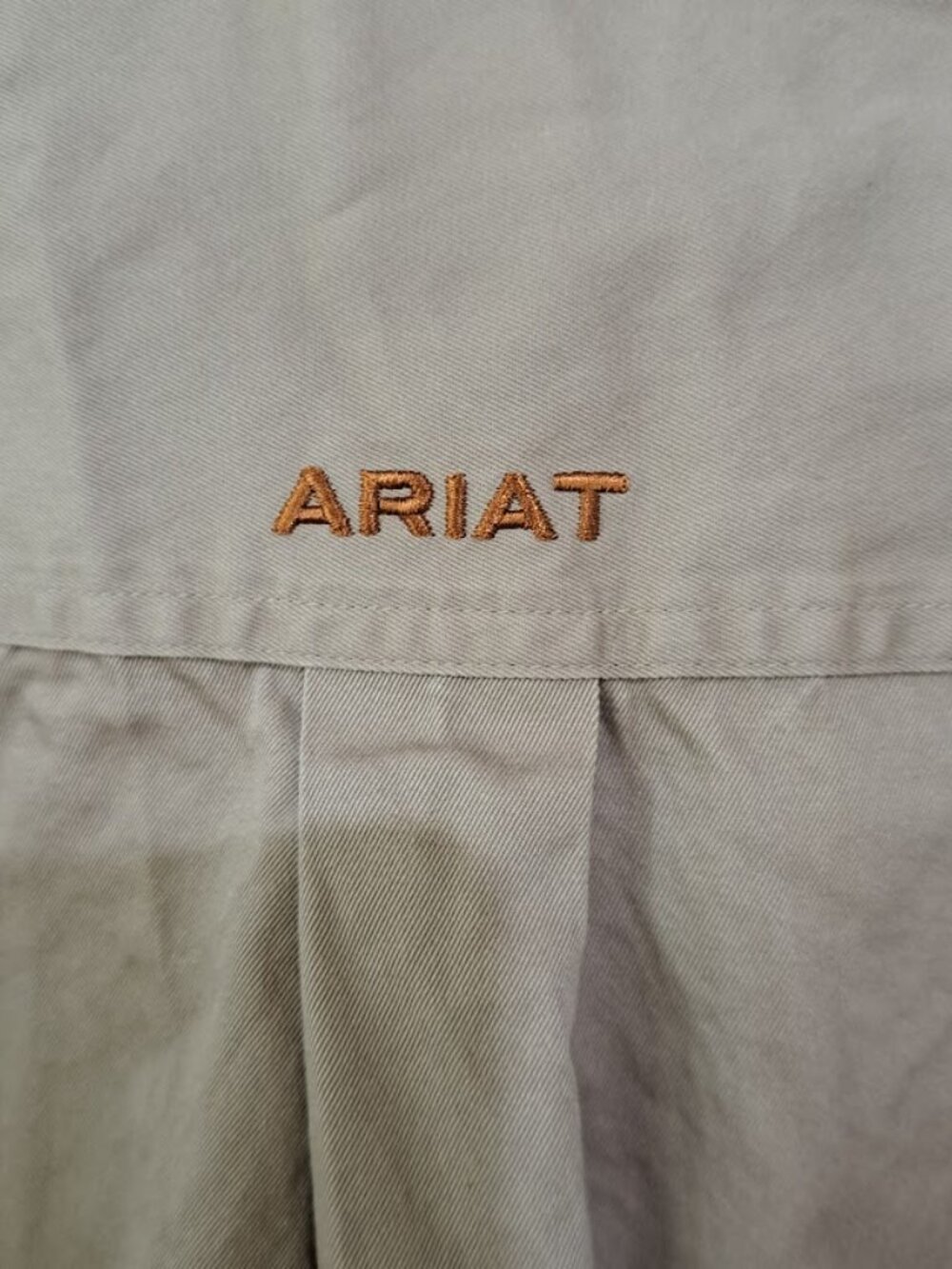 Ariat Mens Medium Button down shirt Work shirt brown khaki - Picture 6 of 6